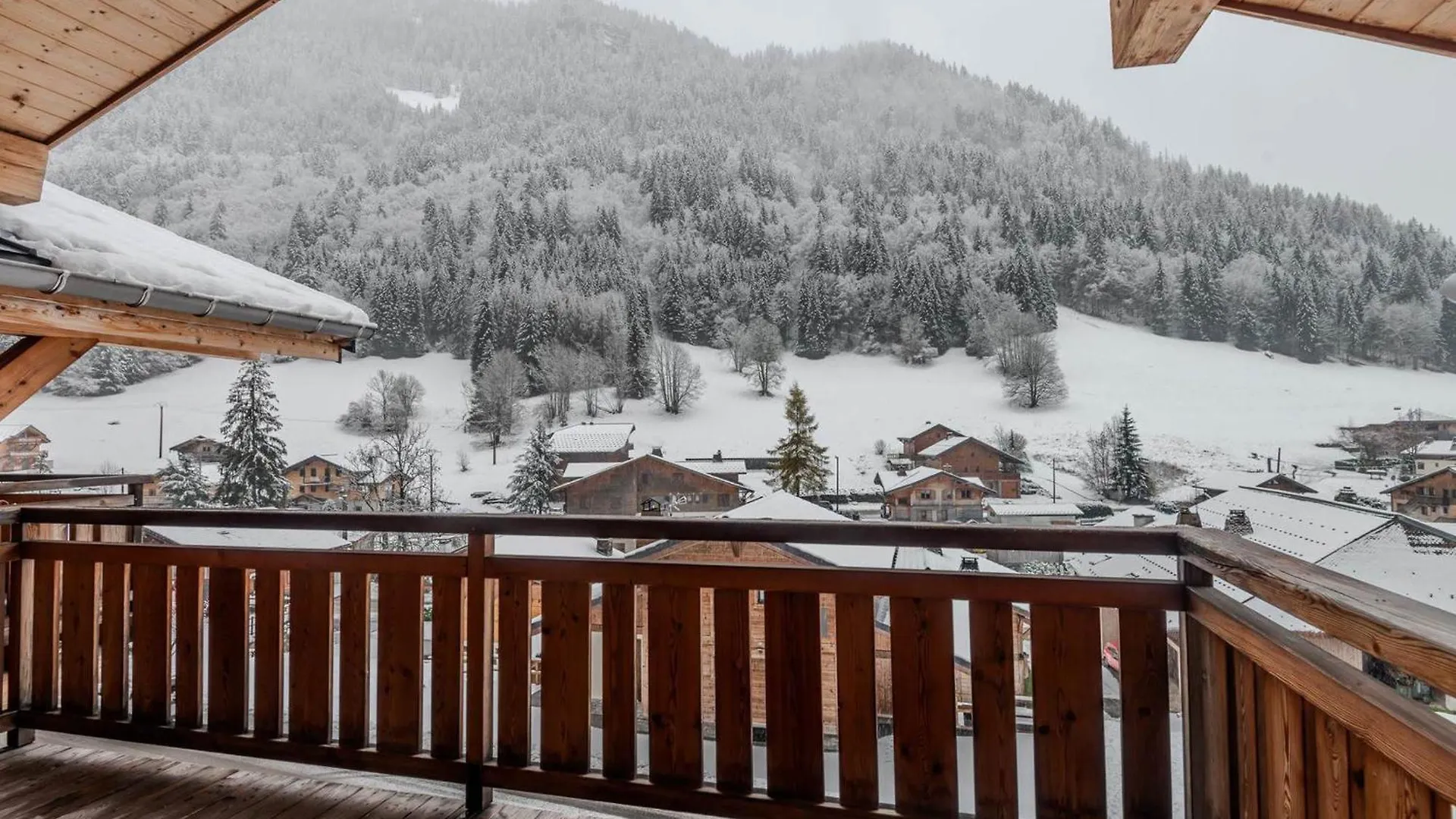 Moderne 3 Pieces A Morzine Avec Terrasse, Sauna, Et Garage, Proche Centre Et Telepherique - Fr-1-754-40 0*,  France